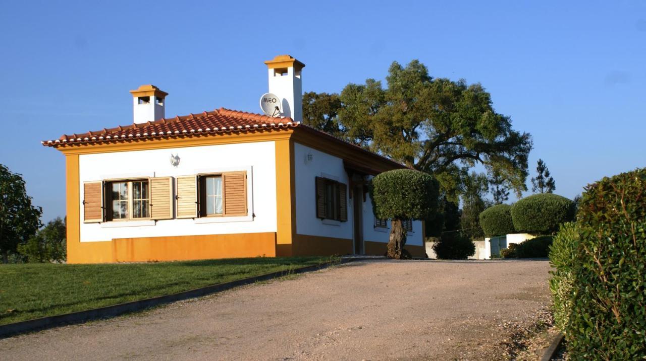 Гостевой дом Casa Da Eira Em Dornes - Casa De Campo Familiar Com Piscina Экстерьер фото